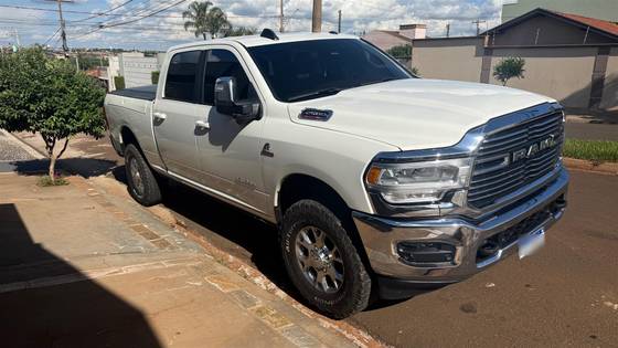 RAM 2500 6.7 I6 TURBO DIESEL LARAMIE CD 4X4 AUTOMÁTICO